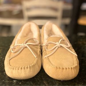 Ugg Dakota Slippers